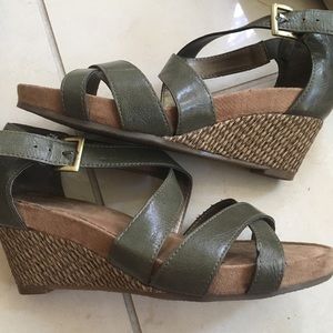 Army green Aerosoles wedges